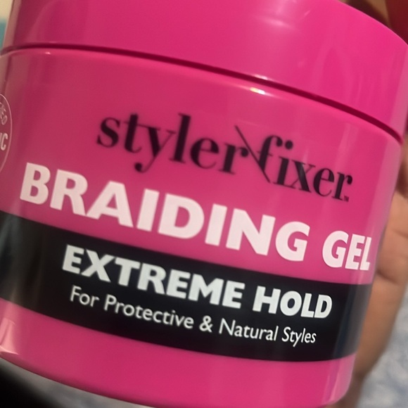 - Braiding gel for protective style - Picture 5 of 5